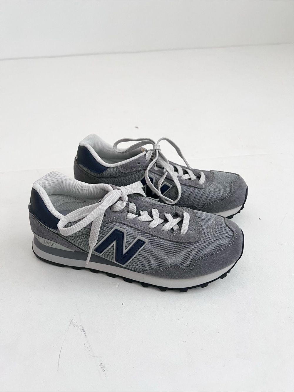 New Balance Women’s 515 Classic Sneaker Size 7
